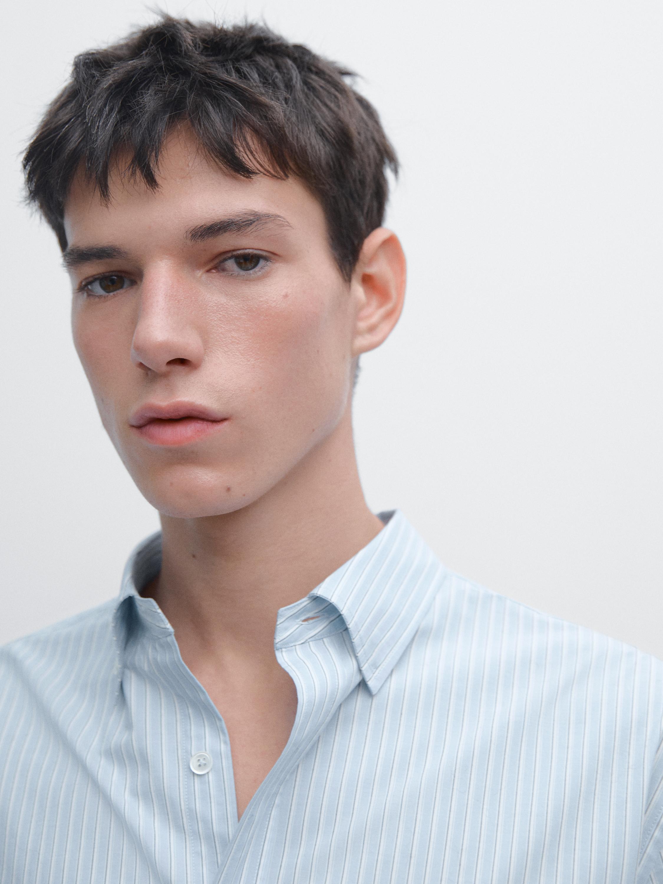 Chemise regular en popeline à rayures